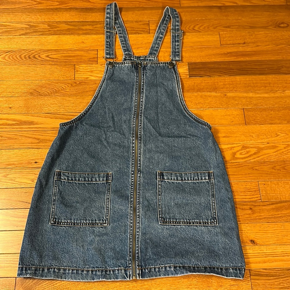 Overall dress